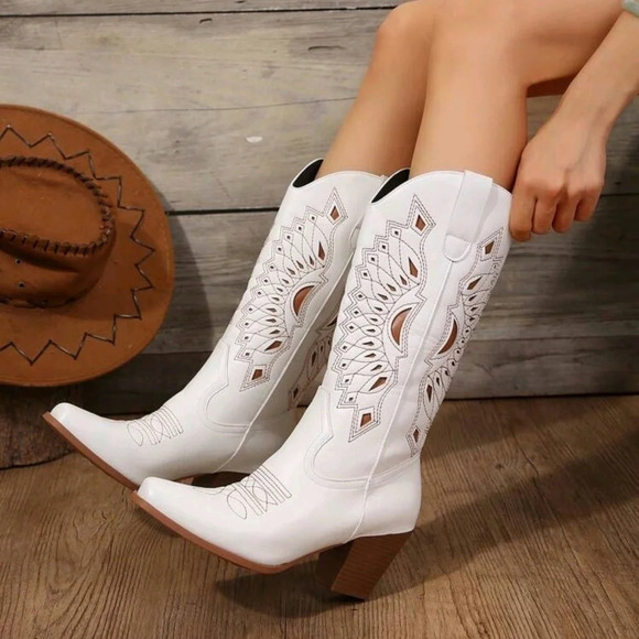 European And American New Retro Embroidered Western Cowboy Boots - Picture 1 of 8